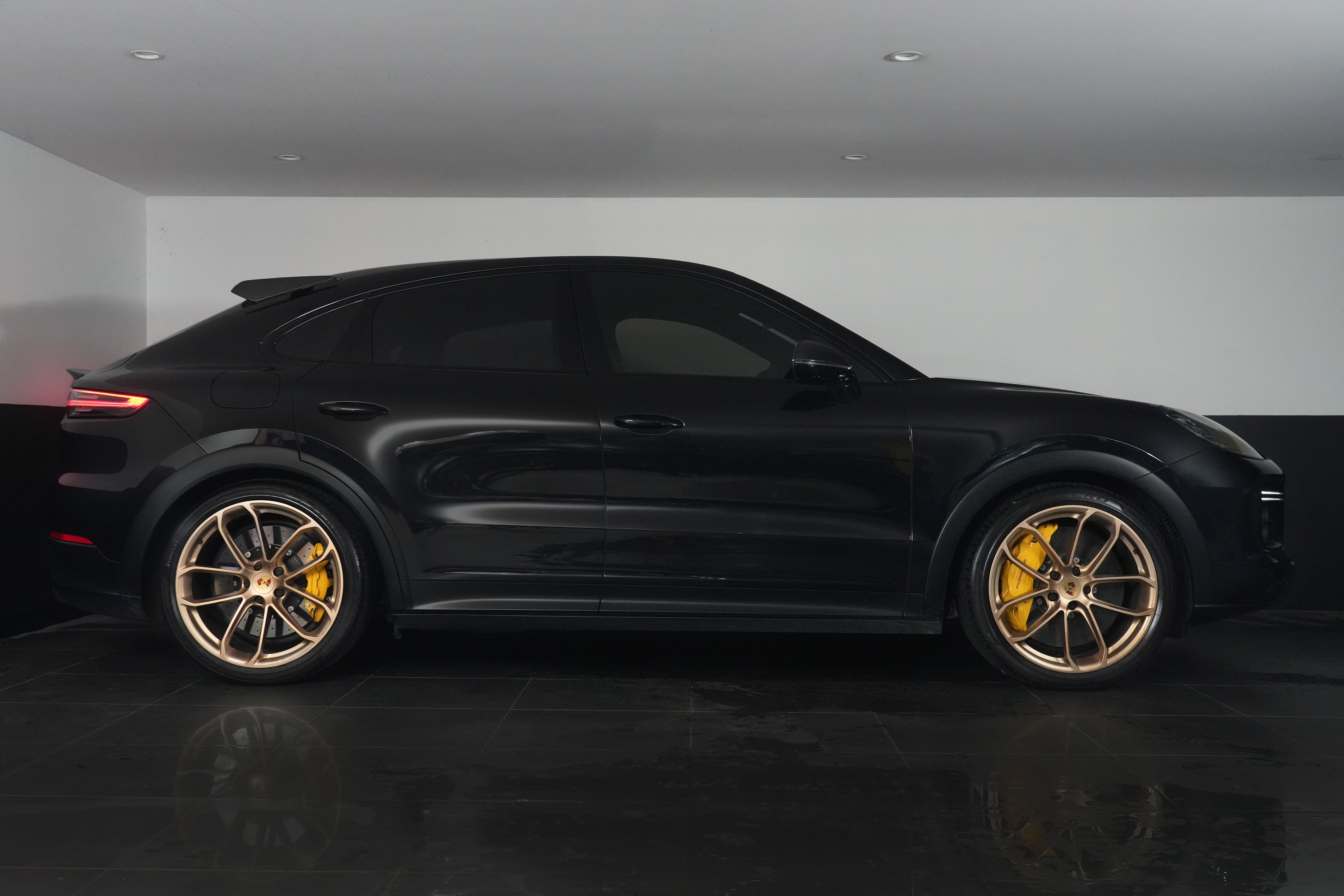 2022 Porsche Cayenne Turbo GT Coupe Image 22