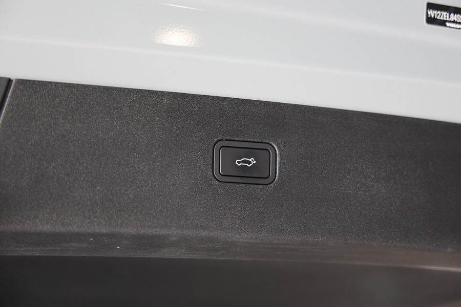 2024 MY25 Volvo EX30  Single Motor Extended Range Ultra SUV Image 26