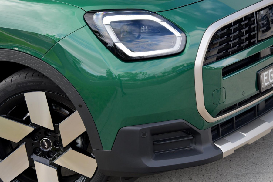 2025 MINI Countryman U25 S Favoured SUV