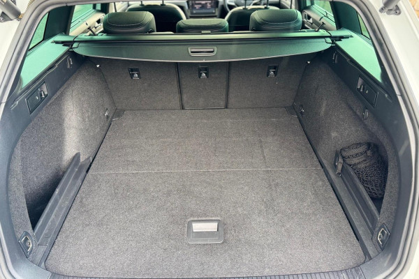2021 Volkswagen Passat B8 206TSI R-Line Wagon Image 18