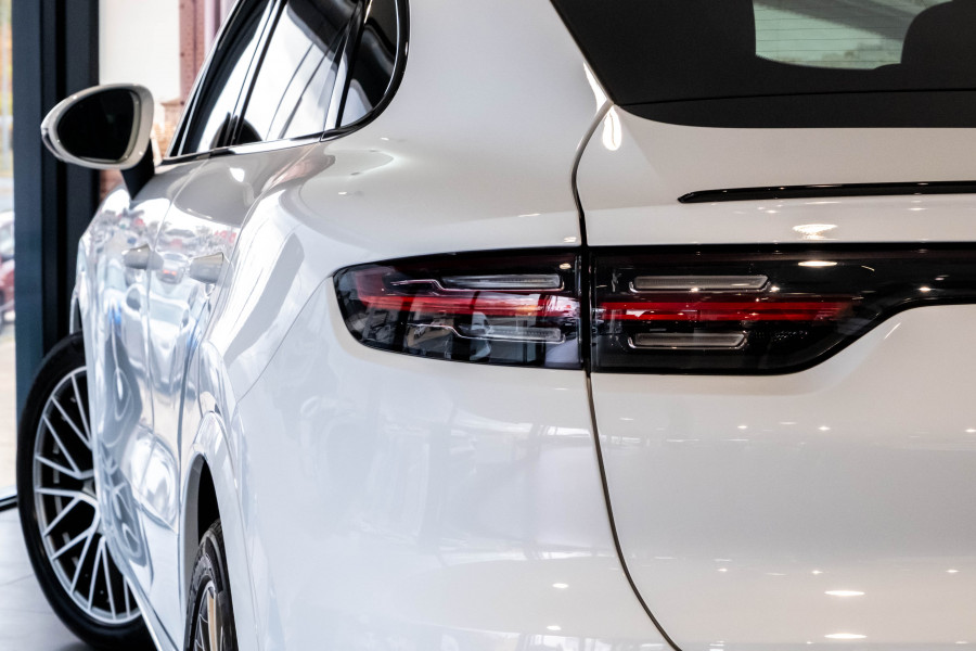 2022 MY23 Porsche Cayenne S Platinum Edition Coupe