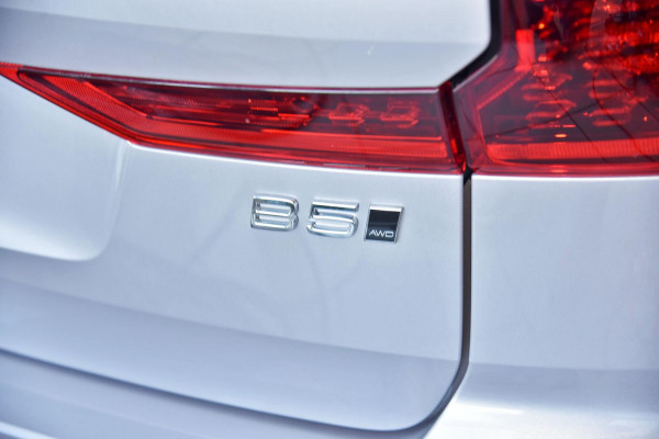 2025 MY26 Volvo XC60 UZ Ultra B5 Dark SUV Image 3