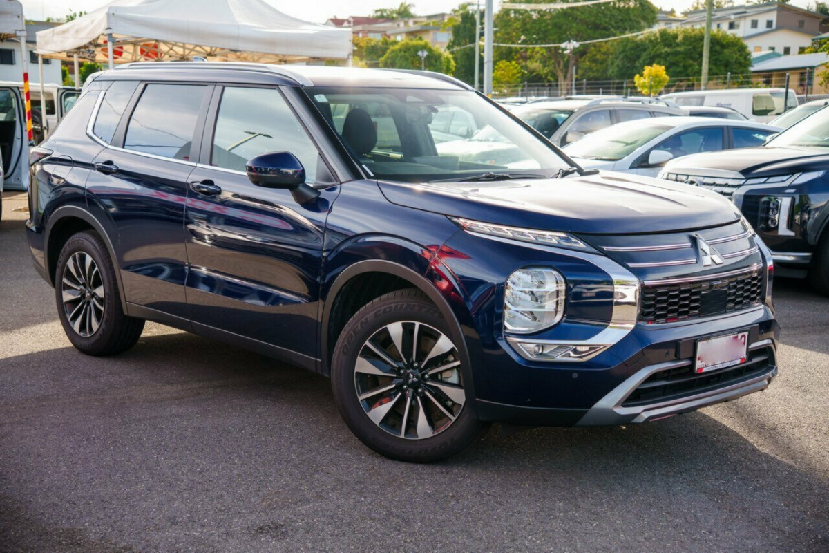 2025 Mitsubishi Outlander ZM LS SUV