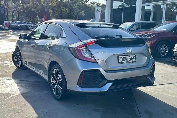 2017 Honda Civic 10th Gen VTi Hatch Image 3