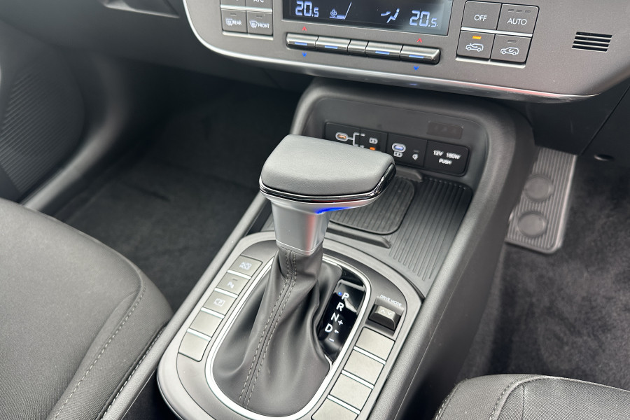 2025 Hyundai KONA SX2.V2  SUV Image 13