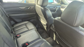 2016 Nissan X-Trail T32 ST-L SUV image 12