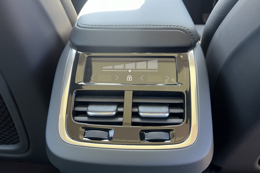 2025 Volvo XC60 UZ Ultimate B5 Bright SUV Image 10