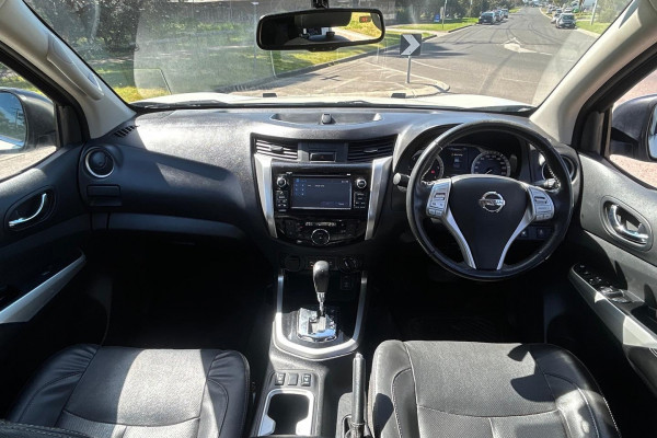 2019 Nissan Navara D23 Series 3 ST-X King Cab Pickup Image 32