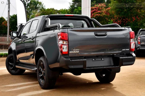 2026 MY25.5 Isuzu D-MAX RG X-RIDER Ute Image 2