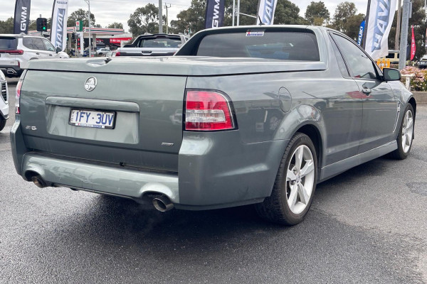 2015 Holden Ute VF SV6 Ute Image 8