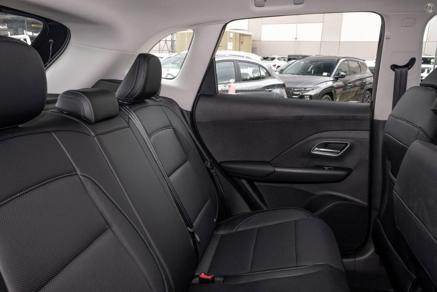 2025 MG ZS ZS32 Essence Hybrid+ SUV Image 9