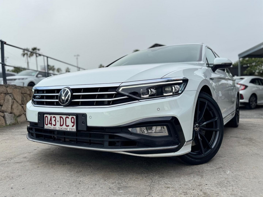 2021 Volkswagen Passat B8 206TSI R-Line Wagon Image 2