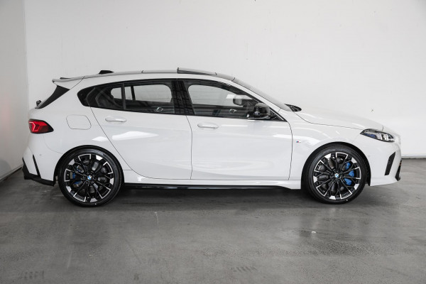2025 BMW 1 Series F70 M135 xDrive Hatch image 3