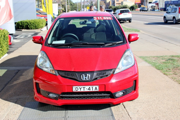 2012 Honda Honda GE  Vibe-S Hatchback Image 3