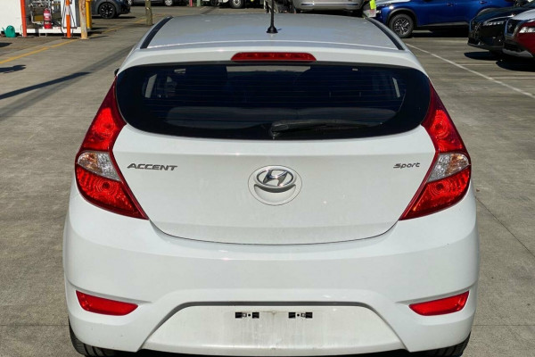 2018 Hyundai Accent RB6 Sport Hatch Image 5