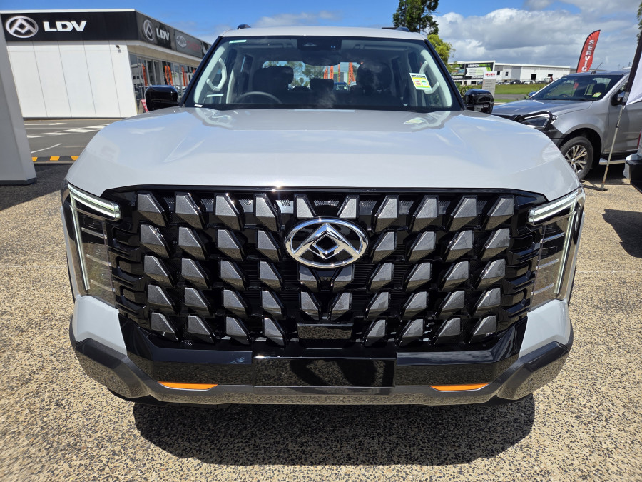2025 LDV Terron 9 EKK1C Evolve Ute Image 8