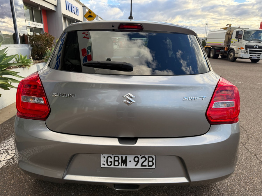 2022 Suzuki Swift AZ Series II GL Hatch Image 7