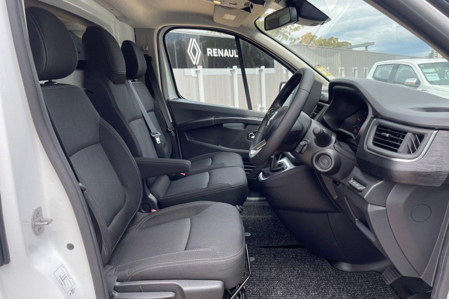 2024 Renault Trafic X82 Premium Van Image 15