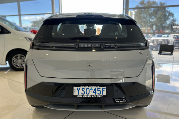 2024 Zeekr X BXE RWD SUV Image 19