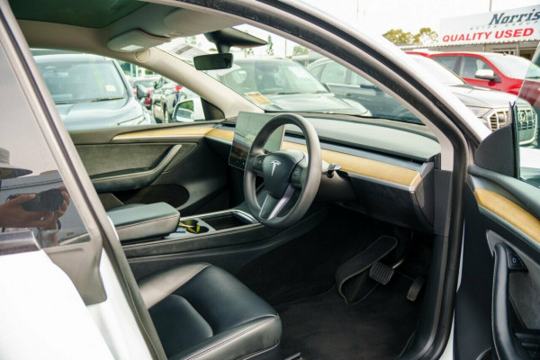 2023 Tesla Model Y  Rear-Wheel Drive Wagon Image 16