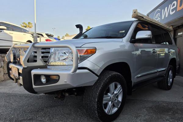 2012 MY10 Toyota LandCruiser VDJ200R Sahara SUV Image 3
