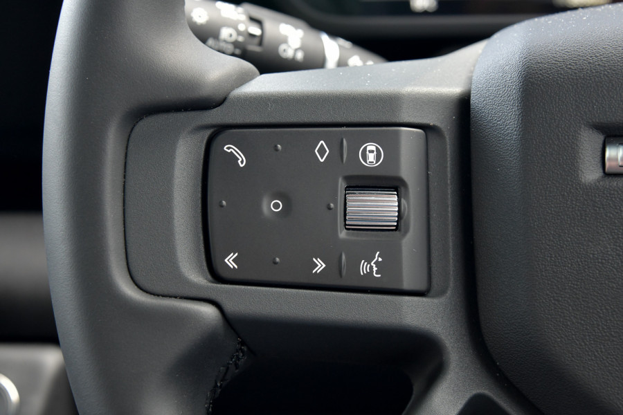 2026 Land Rover Defender L663 110 P425 X-Dynamic SE SUV