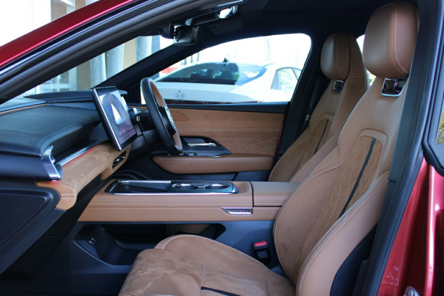 2026 Mazda 6e  E35 Atenza Hatch Image 13