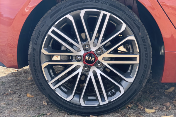 2020 MY1  Kia Cerato BD GT Hatch Image 5