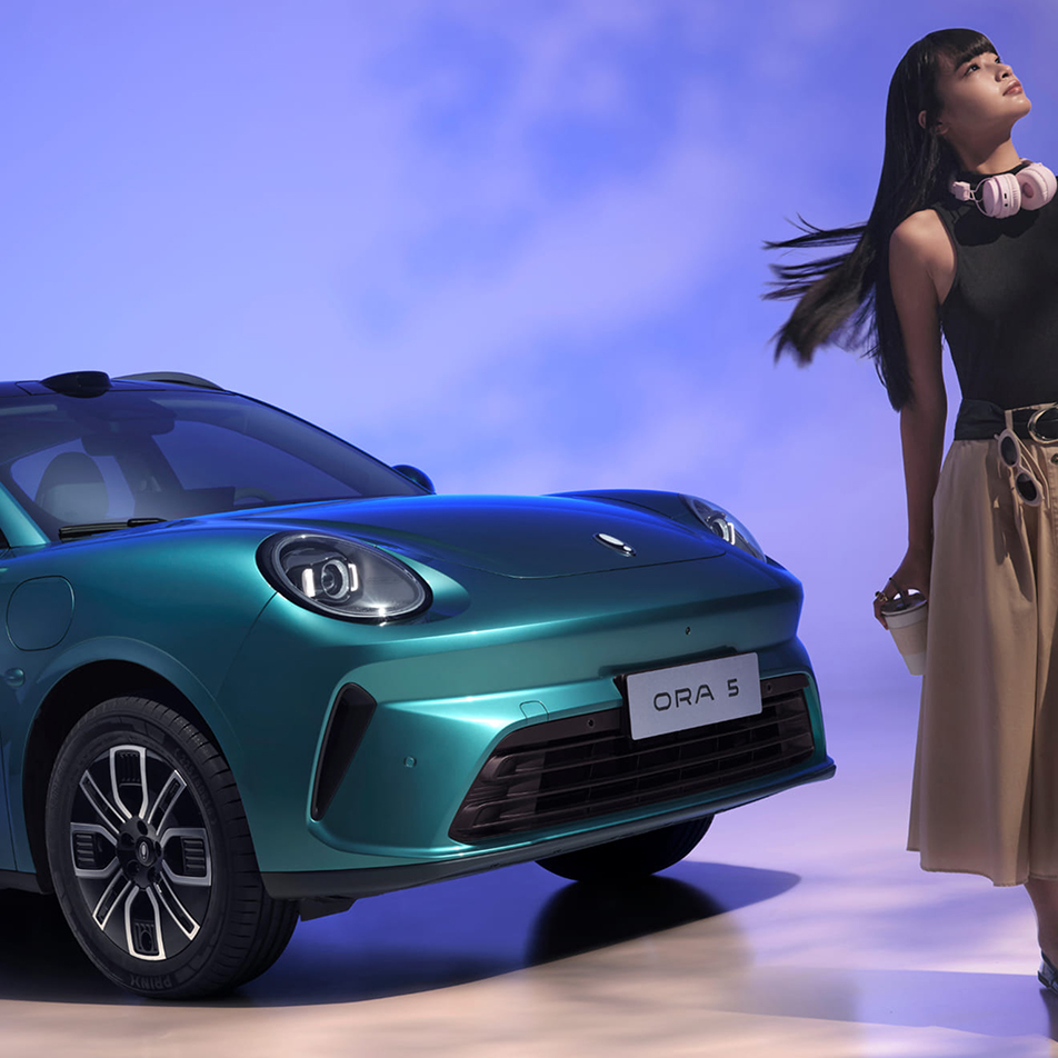 Safety (Overseas model shown) Image