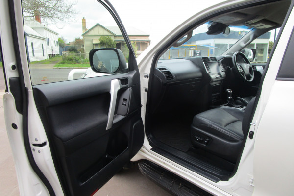 2021 Toyota LandCruiser Prado GDJ150R GXL SUV Image 16