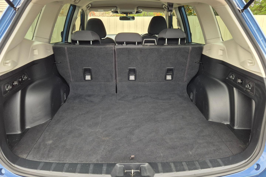 2022 Subaru Forester S5 2.5i-L SUV Image 12