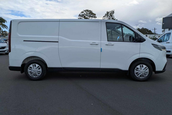 2024 LDV Deliver 7   Van