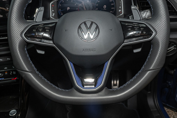2025 Volkswagen T-Roc D11 R SUV image 11