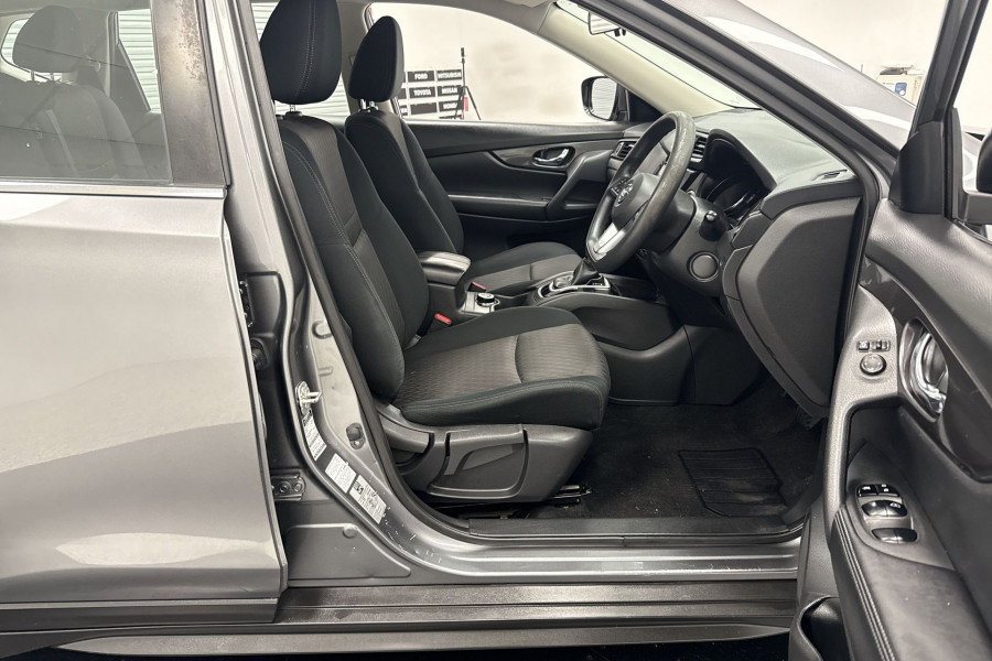 2019 Nissan X-Trail T32 Series II ST SUV Image 19
