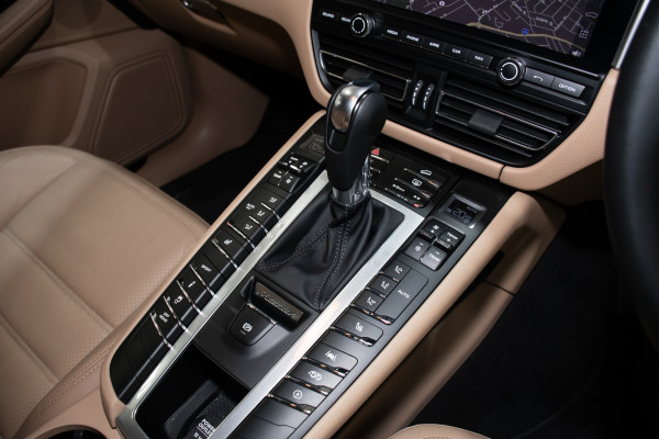 2021 Porsche Macan GTS SUV image 21