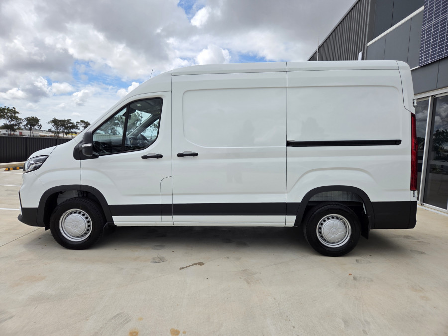 2026 MY24 LDV Deliver 9 Mid Roof MWB Van Image 6