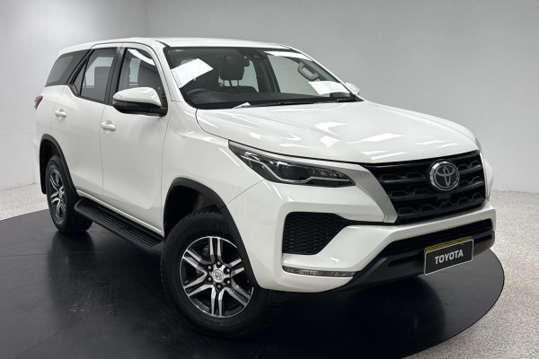 2022 Toyota Fortuner GUN156R GX SUV