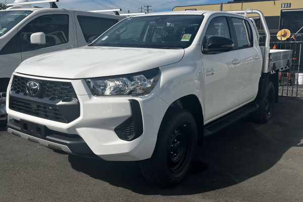 2025 Toyota HiLux GUN126R SR 4x4 Cab Chassis Image 2