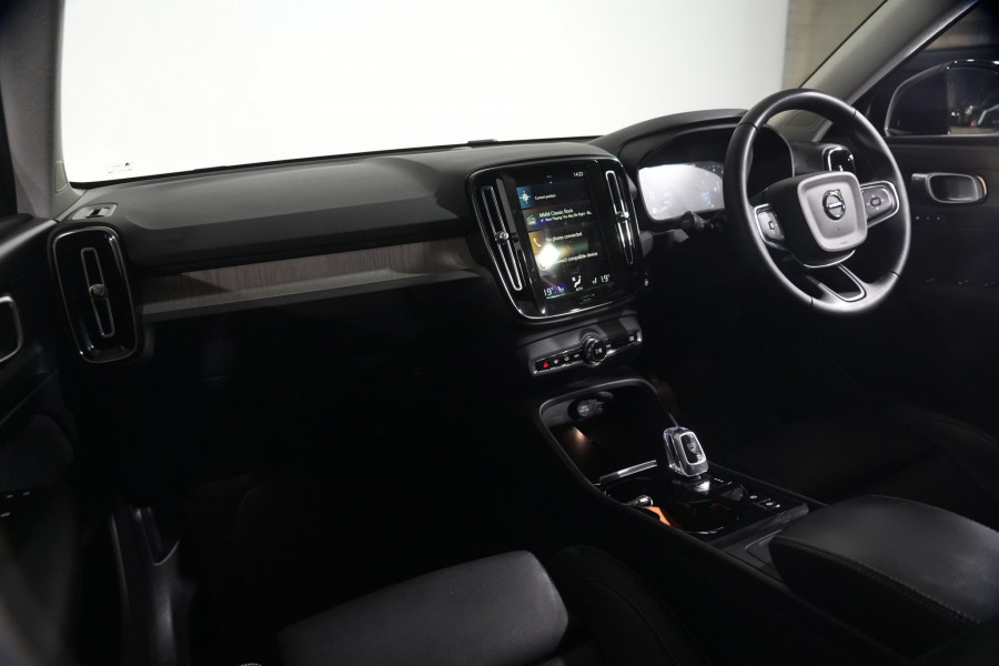 2020 Volvo XC40 XZ T4 Inscription SUV