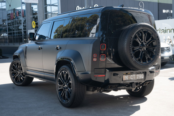 2026 Land Rover Defender L663 110 P635 OCTA Black SUV image 2