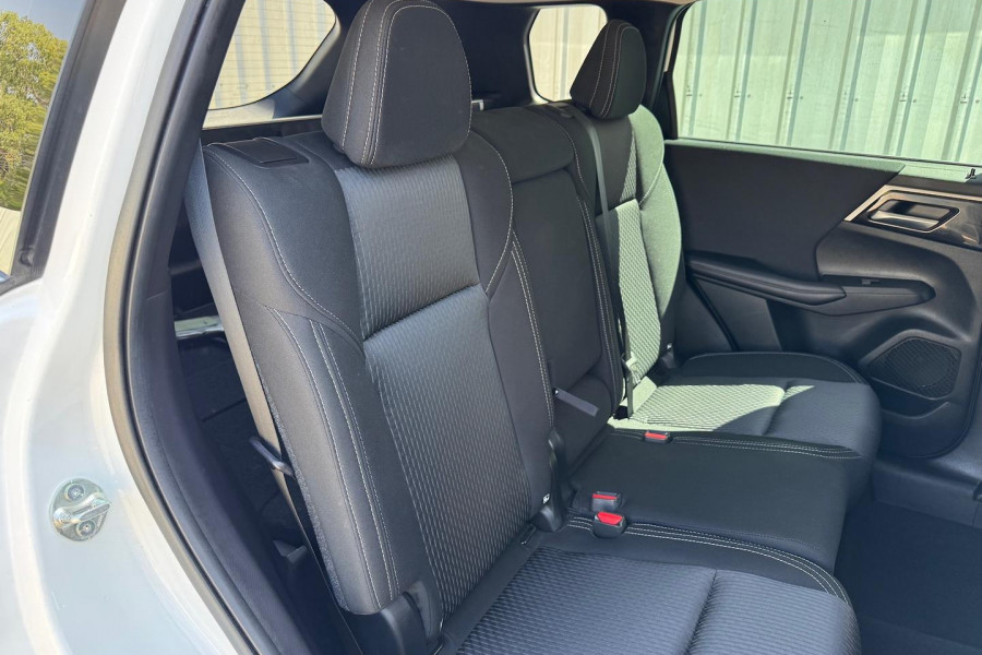 2022 MY22.5 Mitsubishi Outlander ZM LS SUV Image 24