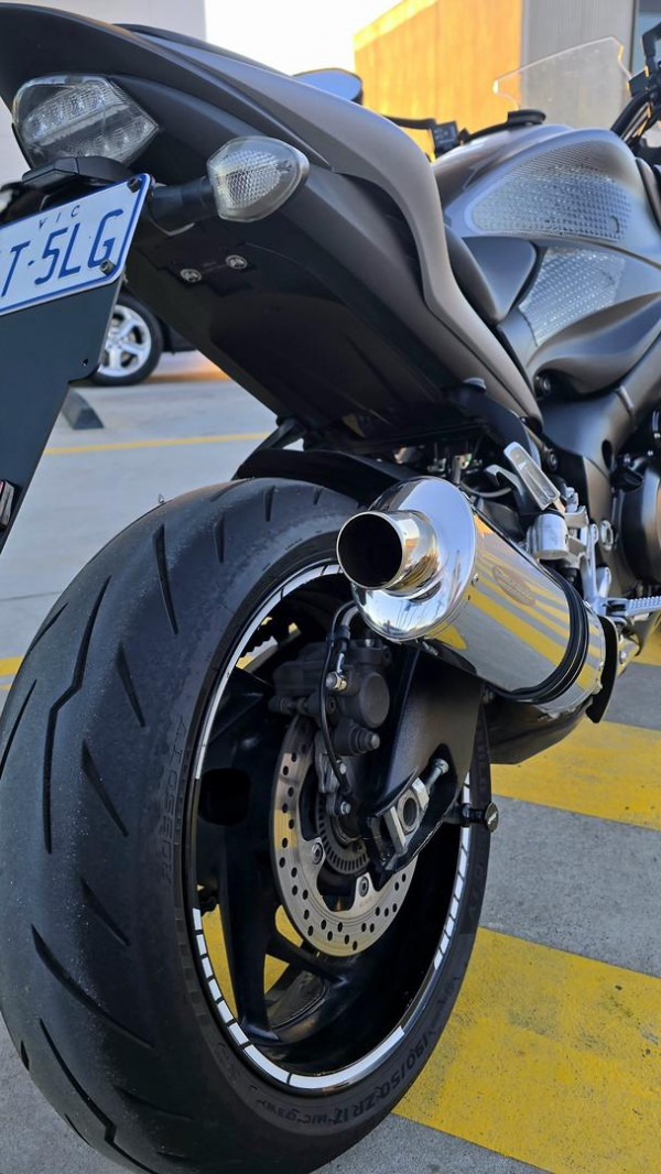 2015 MY16 Suzuki GSX-S1000F GSX-S image 6