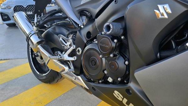 2015 MY16 Suzuki GSX-S1000F GSX-S image 7