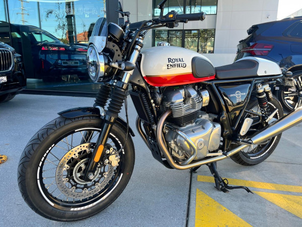 2022 MY21 Royal Enfield Interceptor 650 Classic 650 Twin image 13