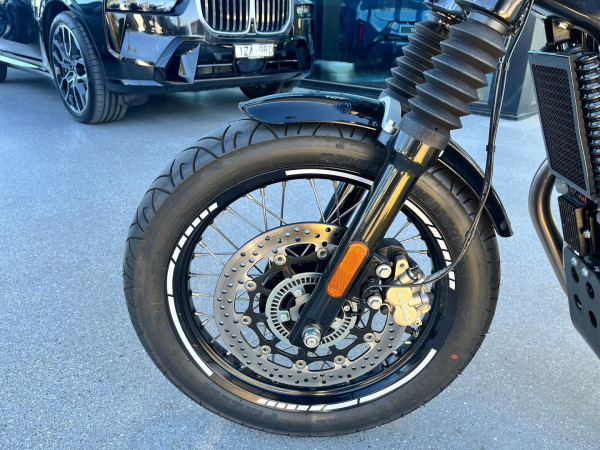 2022 MY21 Royal Enfield Interceptor 650 Classic 650 Twin image 19