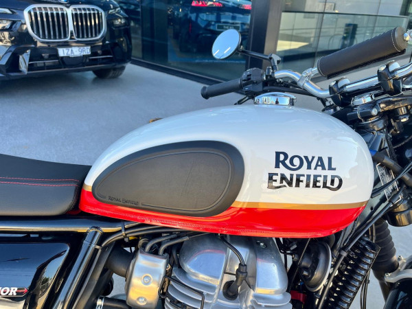 2022 MY21 Royal Enfield Interceptor 650 Classic 650 Twin image 6