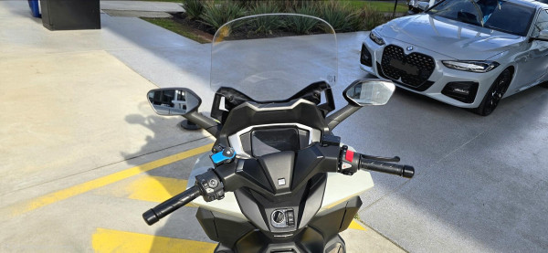 2025 Honda Forza 350 (NSS350) Forza image 12