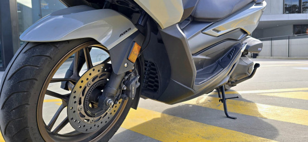 2025 Honda Forza 350 (NSS350) Forza image 15