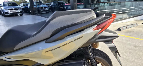 2025 Honda Forza 350 (NSS350) Forza image 19
