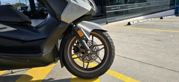 2025 Honda Forza 350 (NSS350) Forza image 2